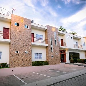 Hotel Mediterraneo Inn